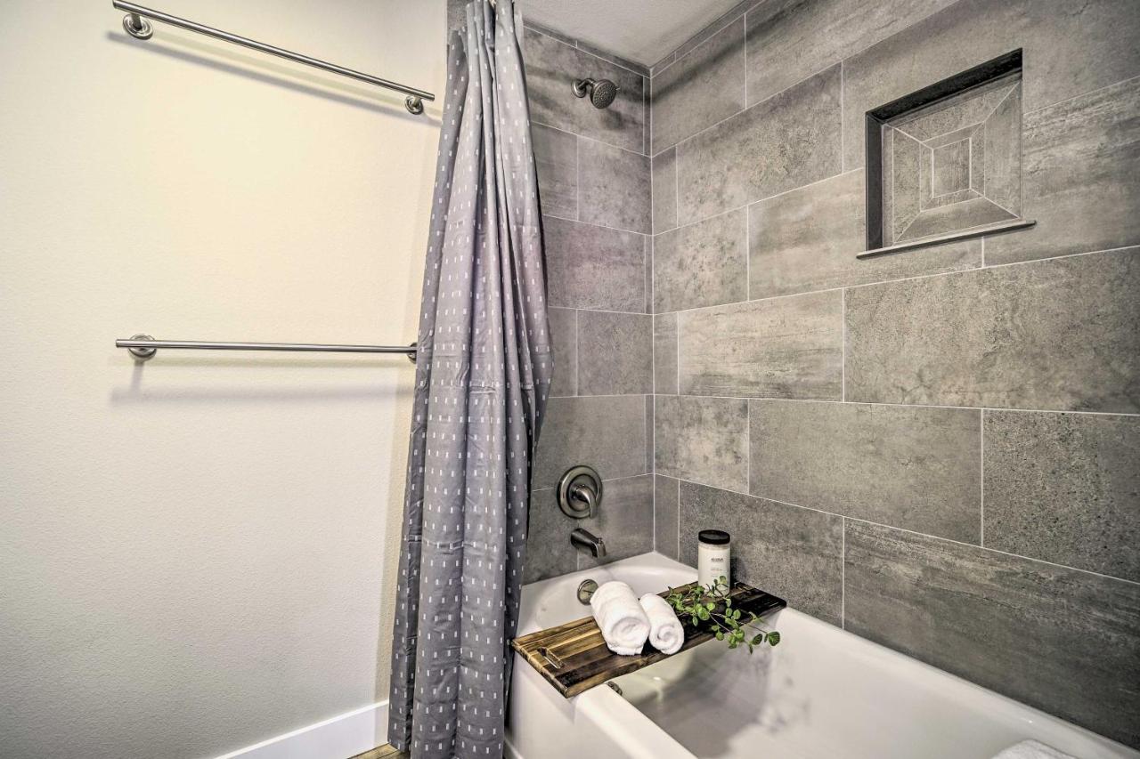 Alluring Anchorage Apt - Walk To Coastal Trl! Luaran gambar